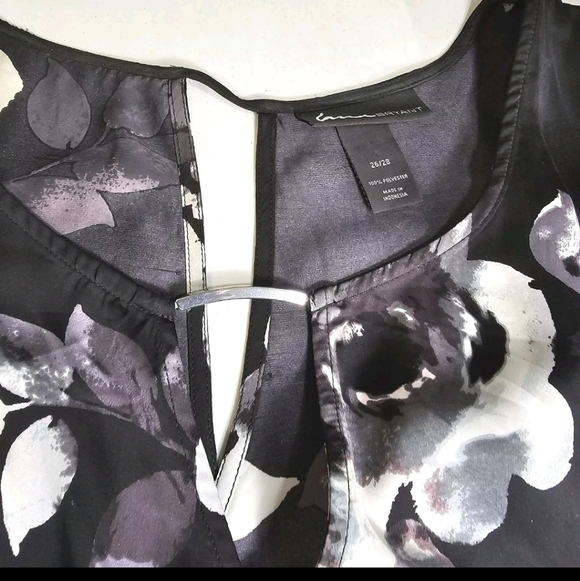 Lane Bryant 3/4 sleeve black floral Loose casual blouse, plus size 26/28 Or 4XL - Picture 3 of 12